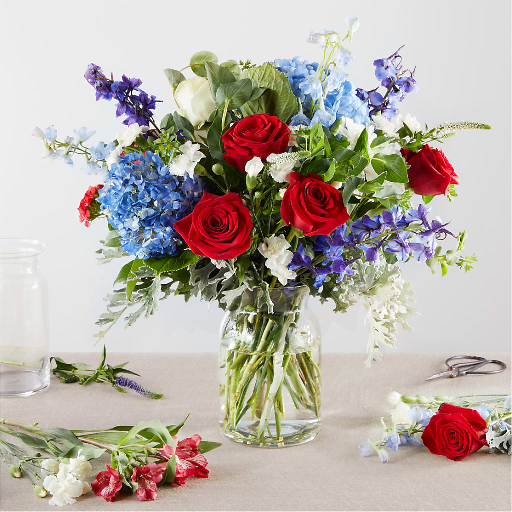 Star Spangled - A Florist Original – SHASTA DAISY'S FLORIST & BOUTIQUE, Mobile AL