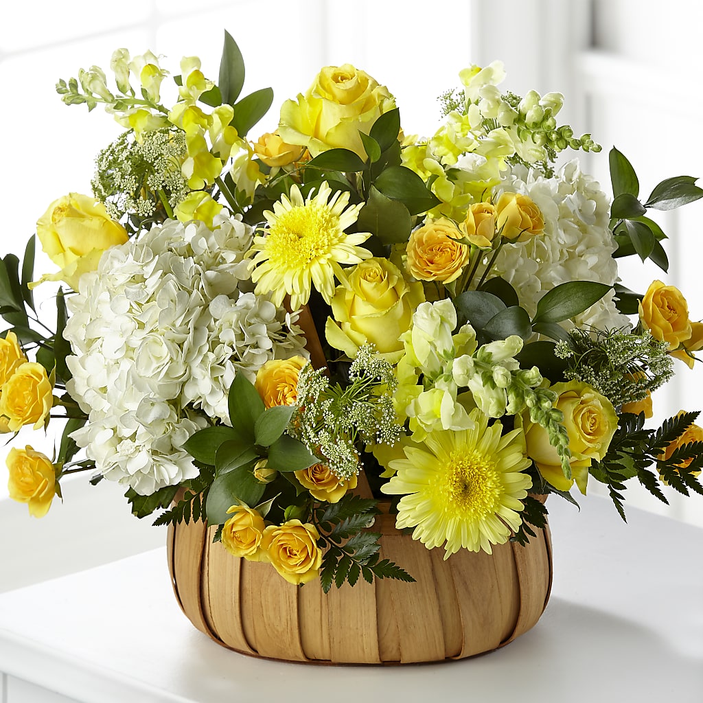 Rustic Remembrance Basket – SHASTA DAISY'S FLORIST & BOUTIQUE, Mobile AL