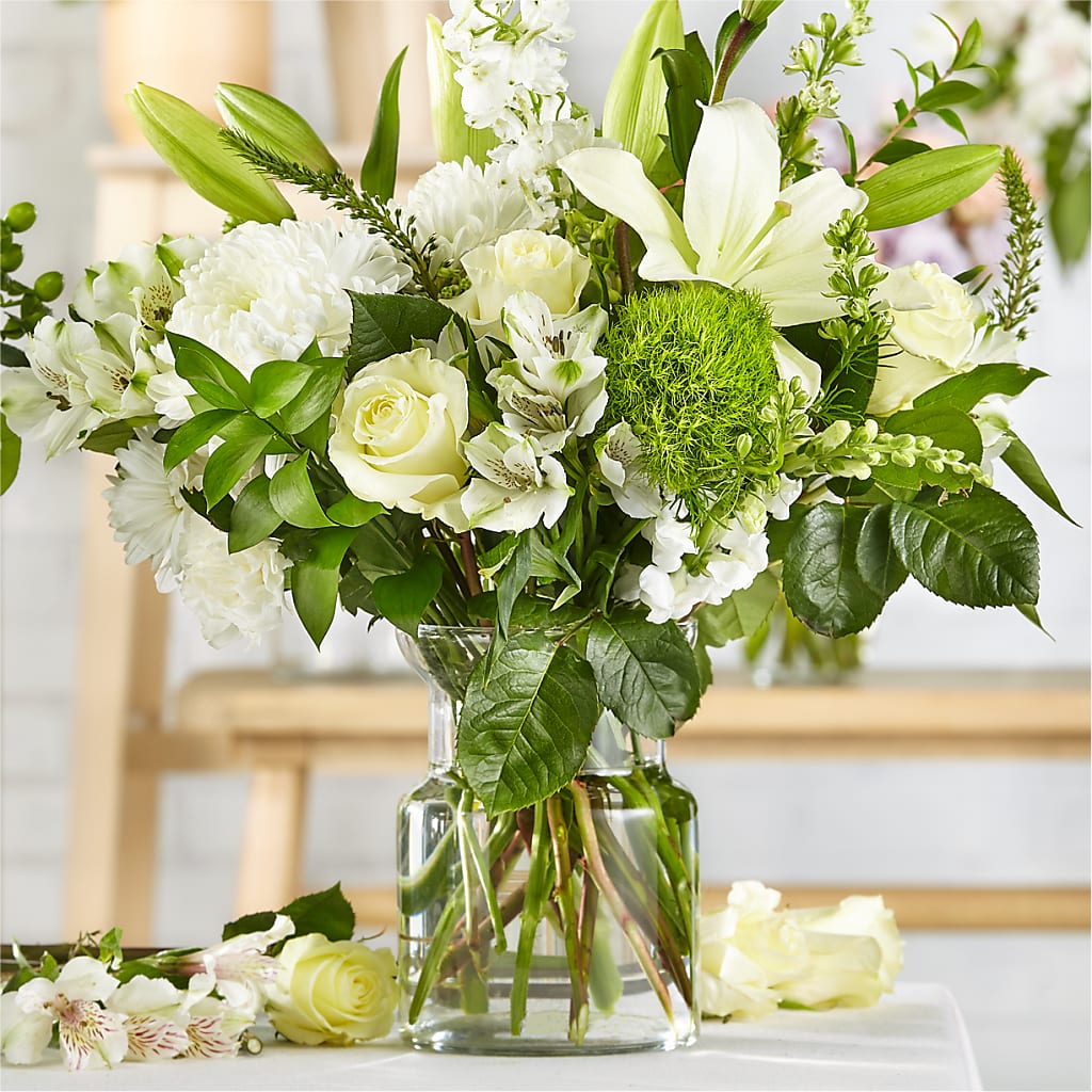 Classic Ivory – A Florist Original – SHASTA DAISY'S FLORIST & BOUTIQUE, Mobile AL
