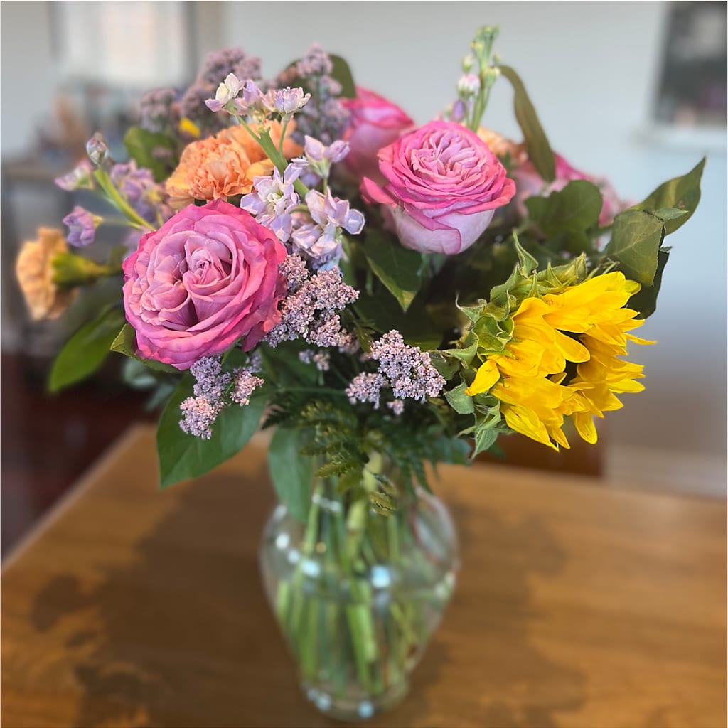 Yellow Brick Road Bouquet – SHASTA DAISY'S FLORIST & BOUTIQUE, Mobile AL
