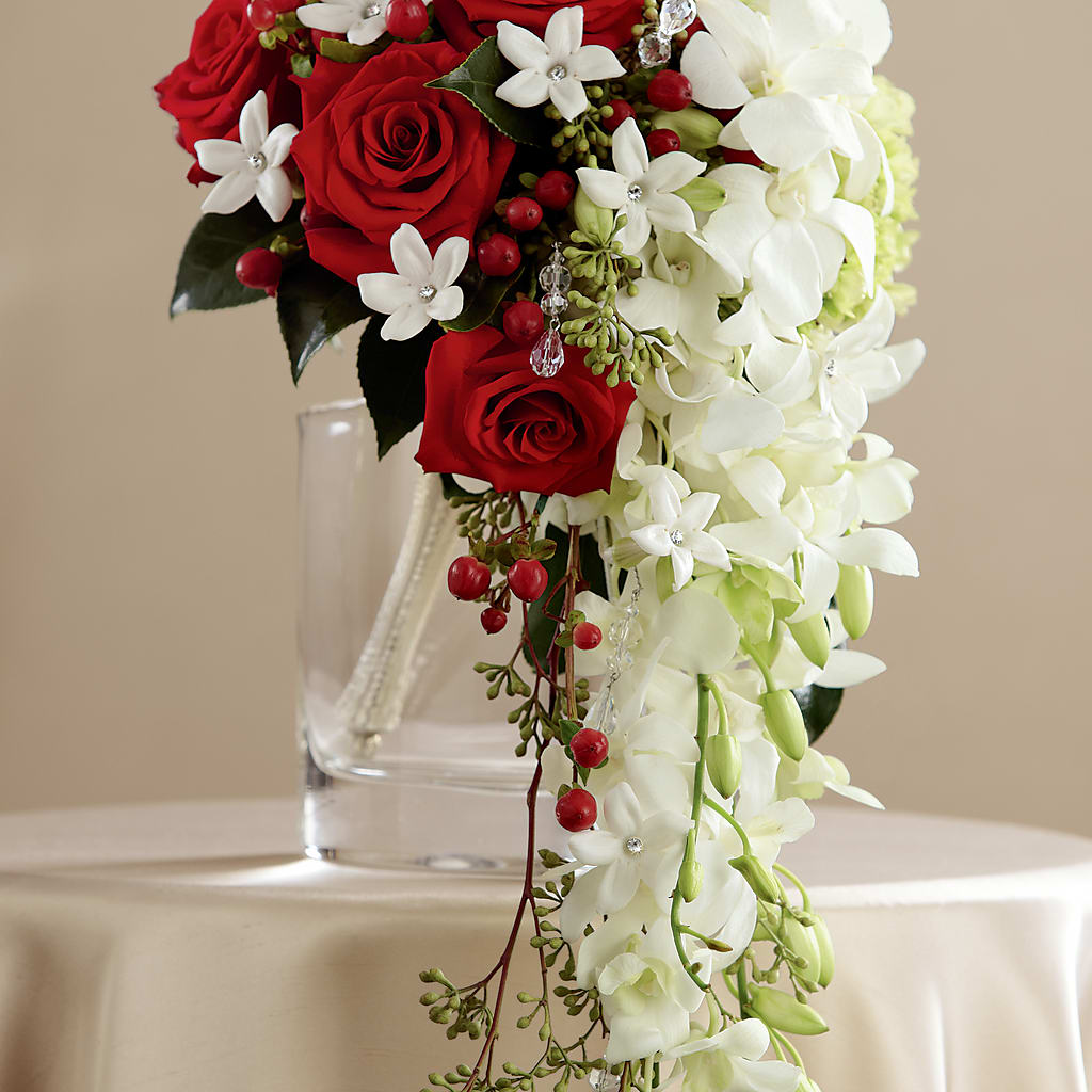 Here Comes the Bride Bouquet – SHASTA DAISY'S FLORIST & BOUTIQUE, Mobile AL