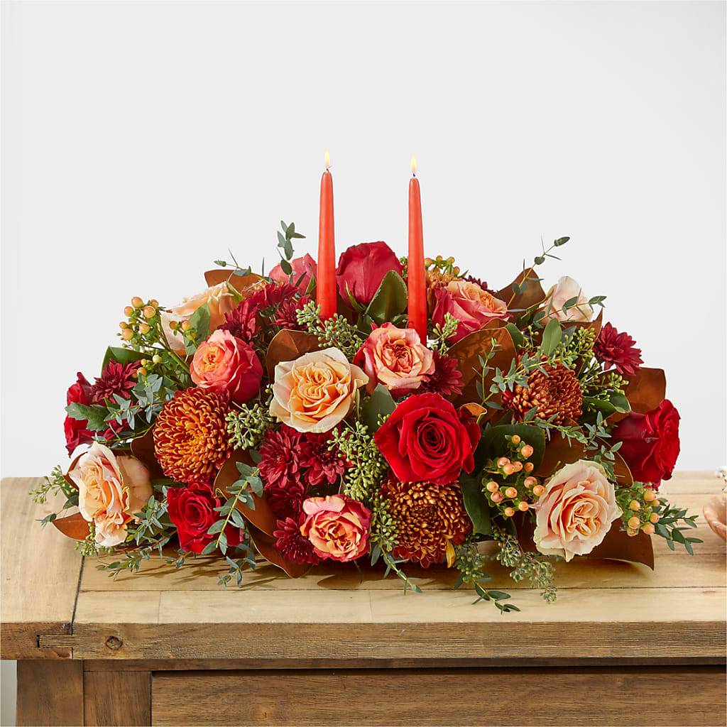 Gather Near Centerpiece – SHASTA DAISY'S FLORIST & BOUTIQUE, Mobile AL